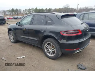2018 Porsche Macan with VIN WP1AA2A59JLB20286, listed as a IAAI auction lot 41286270 with 64,664 mi miles. Bid and sale history available at carsss.com. Image 3.