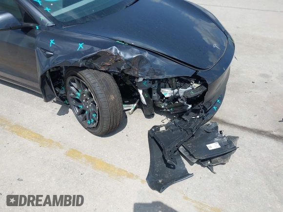 2024 Tesla Model 3 z VIN 5YJ3E1EAXRF864719, wystawiony jako IAAI lot #42129944 z przebiegiem 3 776 mil mil oraz . Historia ofert i sprzedaży dostępna na DreamBid. Obrazek 21.