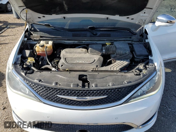 2017 Chrysler Pacifica Limited z VIN 2C4RC1GG5HR591807, wystawiony jako Copart lot #56651935 z przebiegiem 163 948 mil mil oraz Szkoda całkowita • Salvage title. Historia ofert i sprzedaży dostępna na DreamBid. Obrazek 12.