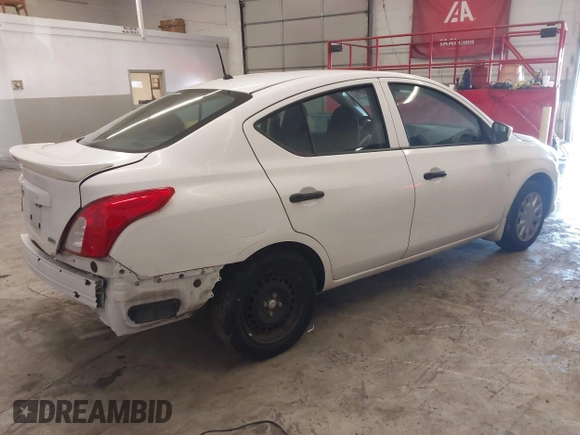 2016 Nissan Versa SV with VIN 3N1CN7AP8GL899483, listed as a IAAI auction lot 41525896 with 72,542 mi miles. Bid and sale history available at carsss.com. Image 4.