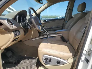 2010 Mercedes-Benz M 350 z VIN 4JGBB8GB8AA572076, wystawiony jako Copart lot #55743115 z przebiegiem 128 979 mil mil oraz Tytuł czysty. Historia ofert i sprzedaży dostępna na DreamBid. Obrazek 7.
