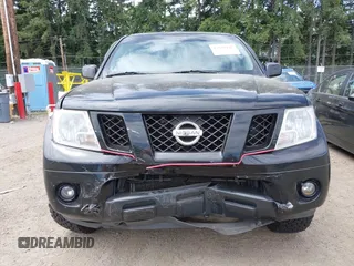 2010 Nissan Frontier SE z VIN 1N6AD0EV3AC436304, wystawiony jako IAAI lot #42532271 z przebiegiem 305 162 mil mil oraz . Historia ofert i sprzedaży dostępna na DreamBid. Obrazek 6.