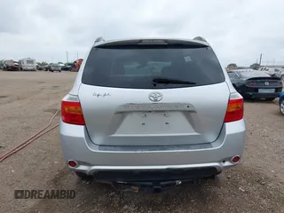 2010 Toyota Highlander SE z VIN 5TDKK3EH5AS008323, wystawiony jako IAAI lot #42092292 z przebiegiem 180 102 mil mil oraz . Historia ofert i sprzedaży dostępna na DreamBid. Obrazek 17.