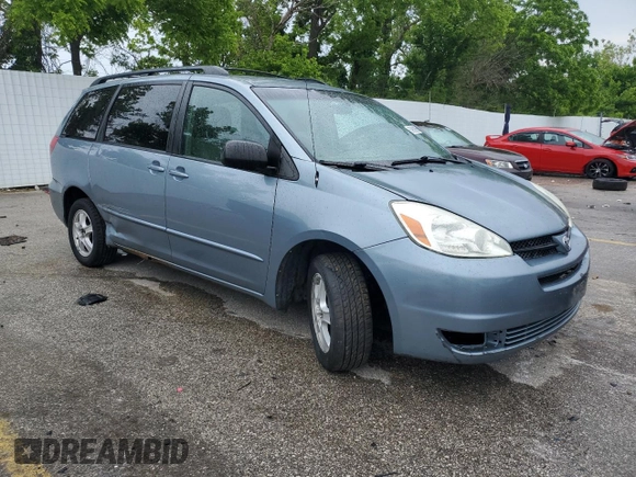 2004 Toyota Sienna CE z VIN 5TDZA23CX4S079377, wystawiony jako Copart lot #58989395 z przebiegiem 233 806 mil mil oraz Czysty tytuł • Clean title. Historia ofert i sprzedaży dostępna na DreamBid. Obrazek 4.