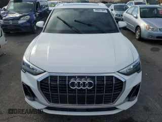 2021 Audi Q3 S line Premium with VIN WA1DECF35M1057343, listed as a Copart auction lot 49661305 with 40,580 mi miles and Salvage title. Bid and sale history available at DreamBid. Image 5.