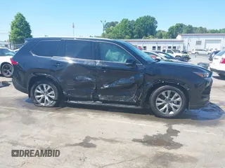 2024 Toyota Highlander XLE z VIN 5TDAAAB51RS058547, wystawiony jako IAAI lot #41967637 z przebiegiem 13 191 mil mil oraz . Historia ofert i sprzedaży dostępna na DreamBid. Obrazek 13.