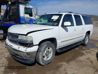 2005 Chevrolet Suburban Z71 with VIN 3GNFK16Z05G283414, listed as a IAAI auction lot 41656483 with 185,501 mi miles. Bid and sale history available at carsss.com. Image 2.