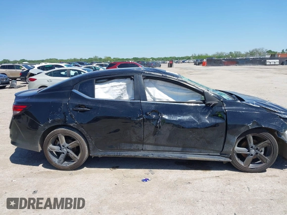 2022 Nissan Sentra SR z VIN 3N1AB8DV0NY313438, wystawiony jako IAAI lot #42076992 z przebiegiem Nie podano mil oraz . Historia ofert i sprzedaży dostępna na DreamBid. Obrazek 13.