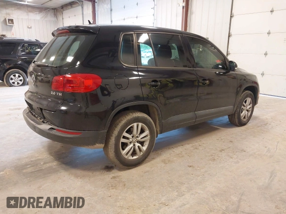 2014 Volkswagen Tiguan SE z VIN WVGAV3AX9EW614094, wystawiony jako IAAI lot #42350601 z przebiegiem 128 996 mil mil oraz . Historia ofert i sprzedaży dostępna na DreamBid. Obrazek 4.