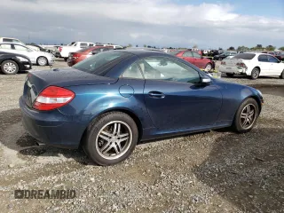 2006 Mercedes-Benz SLK 280 z VIN WDBWK54F76F129745, wystawiony jako Copart lot #50432525 z przebiegiem 178 334 mil mil oraz Tytuł czysty. Historia ofert i sprzedaży dostępna na DreamBid. Obrazek 3.