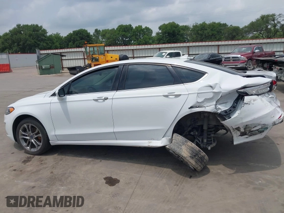 2020 Ford Fusion SEL с VIN 3FA6P0CD7LR131781, выставлен на аукционе IAAI как лот 41855346 с пробегом 95 621 миль миль и . История ставок и продаж доступна на DreamBid. Изображение 14.