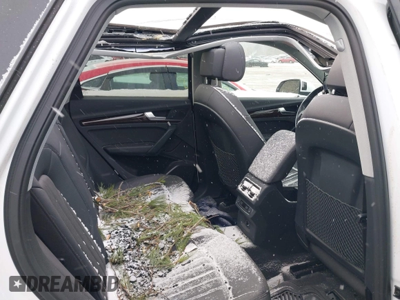 2018 Audi Q5 Premium Plus z VIN WA1BNAFY4J2221775, wystawiony jako IAAI lot #41263161 z przebiegiem 80 892 mil mil oraz . Historia ofert i sprzedaży dostępna na DreamBid. Obrazek 8.