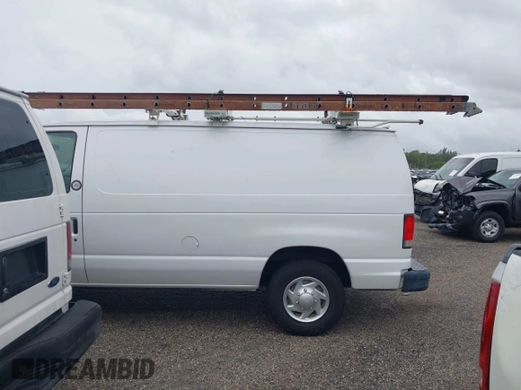 2014 Ford Econoline Cargo Commercial z VIN 1FTNE2ELXEDA12338, wystawiony jako IAAI lot #42119983 z przebiegiem 99 394 mil mil oraz . Historia ofert i sprzedaży dostępna na DreamBid. Obrazek 14.