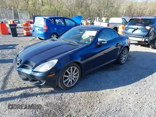 2005 Mercedes-Benz SLK 230/320 z VIN WDBWK56F55F040655, wystawiony jako IAAI lot #41971320 z przebiegiem 65 332 mil mil oraz . Historia ofert i sprzedaży dostępna na DreamBid. Obrazek 2.