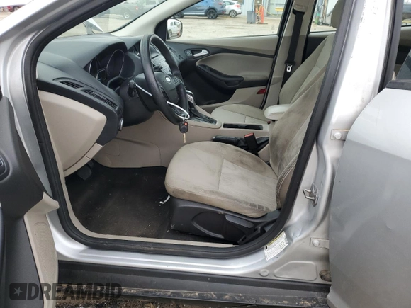 2015 Ford Focus SE with VIN 1FADP3F29FL370335, listed as a Copart auction lot 51010975 with 215,026 mi miles and Clean Title. Bid and sale history available at DreamBid. Image 7.