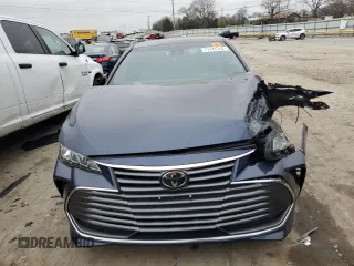 2019 Toyota Avalon XLE z VIN 4T1BZ1FB4KU030056, wystawiony jako Copart lot #71741742 z przebiegiem 49 130 mil mil oraz . Historia ofert i sprzedaży dostępna na DreamBid. Obrazek 5.