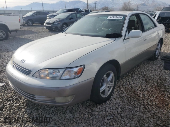 1999 Lexus ES 300 Luxury Sport Sdn with VIN JT8BF28GXX0222753, listed as a Copart auction lot 84555454 with 224,030 mi miles and Clean Title. Bid and sale history available at carsss.com. Image 1.