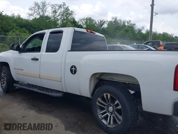 2008 Chevrolet Silverado 1500 1LT with VIN 2GCEC19J981115436, listed as a IAAI auction lot 42064054 with 168,585 mi miles and . Bid and sale history available at DreamBid. Image 14.