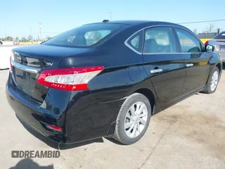 2015 Nissan Sentra SV z VIN 3N1AB7APXFY377116, wystawiony jako IAAI lot #41980134 z przebiegiem 160 821 mil mil oraz . Historia ofert i sprzedaży dostępna na DreamBid. Obrazek 4.