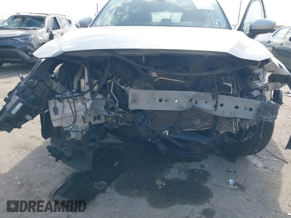 2018 Mazda CX-5 Grand Touring with VIN JM3KFADM6J0325626, listed as a IAAI auction lot 42054702 with 121,952 mi miles and . Bid and sale history available at DreamBid. Image 6.