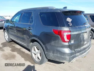 2017 Ford Explorer XLT z VIN 1FM5K8DHXHGB48783, wystawiony jako IAAI lot #41771686 z przebiegiem 104 809 mil mil oraz . Historia ofert i sprzedaży dostępna na DreamBid. Obrazek 3.