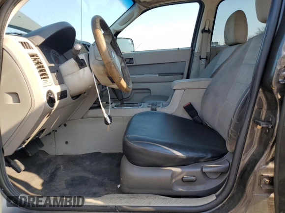 2011 Ford Escape Hybrid with VIN 1FMCU4K35BKA16469, listed as a Copart auction lot 65811905 with 401,583 mi miles and Clean title. Bid and sale history available at DreamBid. Image 7.