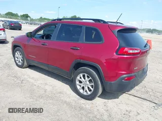 2016 Jeep Cherokee Sport z VIN 1C4PJLAB8GW264586, wystawiony jako IAAI lot #42240413 z przebiegiem 157 202 mil mil oraz . Historia ofert i sprzedaży dostępna na DreamBid. Obrazek 3.