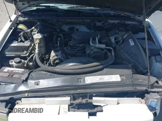 2000 GMC Sonoma SLS with VIN 1GTCS19W3Y8198980, listed as a IAAI auction lot 41929335 with 272,989 mi miles and . Bid and sale history available at DreamBid. Image 10.