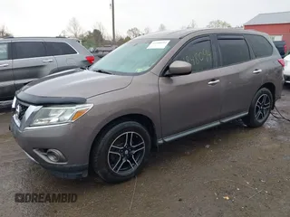 2013 Nissan Pathfinder SV with VIN 5N1AR2MM9DC657723, listed as a IAAI auction lot 41948094 with 129,069 mi miles. Bid and sale history available at carsss.com. Image 2.