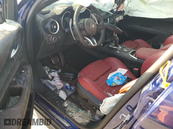 2022 Alfa Romeo Stelvio Sprint z VIN ZASPAKAN3N7D42064, wystawiony jako Copart lot #57510385 z przebiegiem Nie podano mil oraz Tytuł czysty. Historia ofert i sprzedaży dostępna na DreamBid. Obrazek 8.