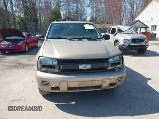 2007 Chevrolet TrailBlazer LS with VIN 1GNDT13S972247860, listed as a IAAI auction lot 42109210 with 259,362 mi miles. Bid and sale history available at carsss.com. Image 13.