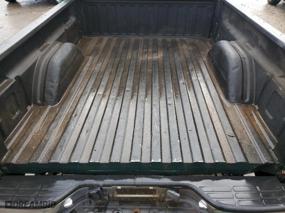2000 Chevrolet Silverado 1500 with VIN 1GCEC14W6YZ110835, listed as a Copart auction lot 42628245 with 0 mi miles and Salvage Title. Bid and sale history available at carsss.com. Image 10.
