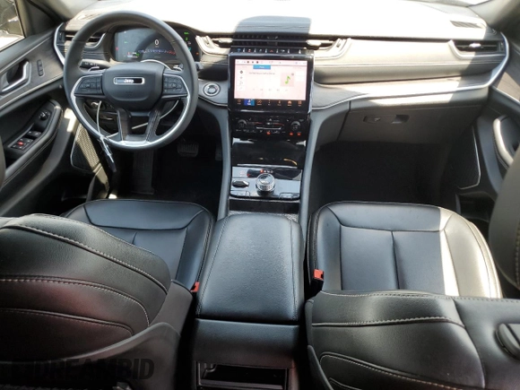2024 Jeep Grand Cherokee with VIN 1C4RJYB60RC171086, listed as a Copart auction lot 62370595 with 34,335 mi miles and Clean title. Bid and sale history available at DreamBid. Image 8.