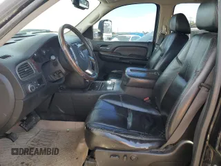 2007 GMC Sierra Denali z VIN 2GTEK638171707014, wystawiony jako Copart lot #42591155 z przebiegiem 263 123 mil mil oraz Szkoda całkowita • Salvage title. Historia ofert i sprzedaży dostępna na DreamBid. Obrazek 7.