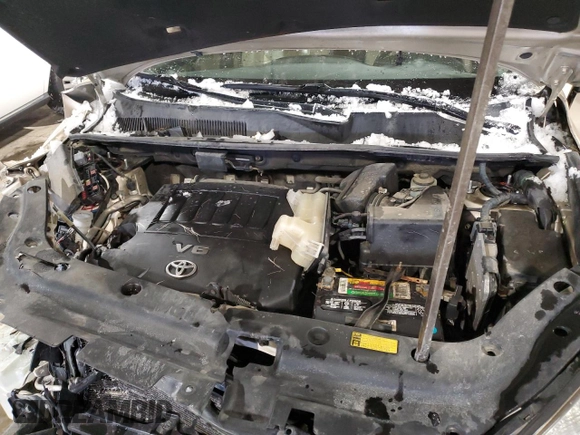 2008 Toyota RAV4 with VIN JTMBK33V185057687, listed as a Copart auction lot 45538325 with 364,226 mi miles and Salvage Title. Bid and sale history available at carsss.com. Image 13.
