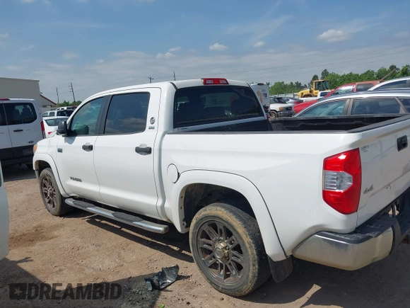 2016 Toyota Tundra SR5 z VIN 5TFDW5F18GX550786, wystawiony jako IAAI lot #42055381 z przebiegiem 168 815 mil mil oraz . Historia ofert i sprzedaży dostępna na DreamBid. Obrazek 14.