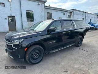 2023 Chevrolet Suburban LS z VIN 1GNSKBKD4PR144422, wystawiony jako Copart lot #61660915 z przebiegiem 69 999 mil mil oraz Szkoda całkowita • Salvage title. Historia ofert i sprzedaży dostępna na DreamBid. Obrazek 1.