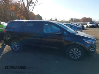 2019 Kia Sedona EX with VIN KNDMB5C16K6567116, listed as a IAAI auction lot 40785368 with 64,832 mi miles. Bid and sale history available at carsss.com. Image 13.
