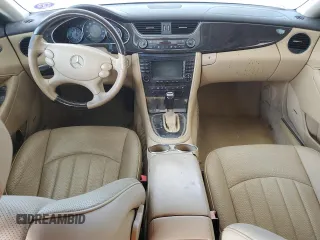 2007 Mercedes-Benz CLS-Class 5.5L with VIN WDDDJ72X47A109007, listed as a Copart auction lot 54342875 with 122,403 mi miles and Clean Title. Bid and sale history available at carsss.com. Image 8.