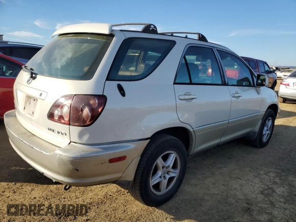 1999 Lexus RX 300 Luxury SUV with VIN JT6HF10U6X0083087, listed as a Copart auction lot 88370175 with 261,340 mi miles and Clean Title. Bid and sale history available at carsss.com. Image 3.