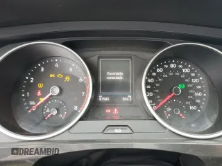 2019 Volkswagen Tiguan S z VIN 3VV1B7AX5KM163781, wystawiony jako Copart lot #53992325 z przebiegiem 81 585 mil mil oraz Szkoda całkowita • Salvage title. Historia ofert i sprzedaży dostępna na DreamBid. Obrazek 9.