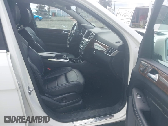 2012 Mercedes-Benz M 350 with VIN 4JGDA5HB6CA065088, listed as a IAAI auction lot 42012318 with 117,727 mi miles and . Bid and sale history available at DreamBid. Image 5.