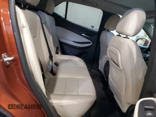 2020 Buick Encore GX Essence с VIN KL4MMGSL3LB098045, выставлен на аукционе Copart как лот 48486385 с пробегом 9 676 миль миль и Списание • Salvage title. История ставок и продаж доступна на DreamBid. Изображение 11.