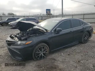 2021 Toyota Camry SE Nightshade with VIN 4T1G11AK5MU580115, listed as a Copart auction lot 44038145 with 56,951 mi miles and Salvage Title. Bid and sale history available at carsss.com. Image 1.