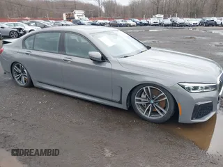 2020 BMW 7 Series 750i xDrive with VIN WBA7U2C04LGM27104, listed as a IAAI auction lot 41757796 with 10,174 mi miles and . Bid and sale history available at carsss.com. Image 1.