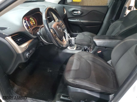 2016 Jeep Cherokee Latitude with VIN 1C4PJMCS9GW130012, listed as a Copart auction lot 49211295 with 113,387 mi miles and Clean Title. Bid and sale history available at carsss.com. Image 7.