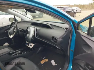 2017 Toyota Prius Plus z VIN JTDKARFP4H3067953, wystawiony jako IAAI lot #42211132 z przebiegiem 90 760 mil mil oraz . Historia ofert i sprzedaży dostępna na DreamBid. Obrazek 5.
