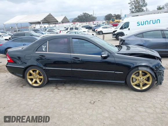 2007 Mercedes-Benz C 230 Sport with VIN WDBRF52H37F916652, listed as a IAAI auction lot 42053744 with 101,560 mi miles and . Bid and sale history available at DreamBid. Image 14.