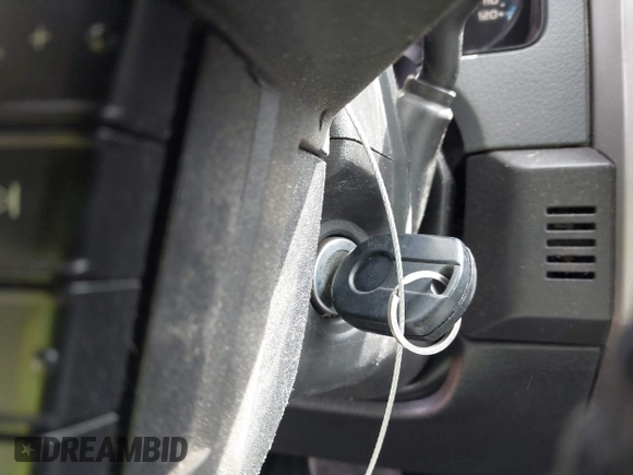 2011 Ford F-150 XL с VIN 1FTFX1CT2BFC64001, выставлен на аукционе IAAI как лот 41933533 с пробегом 127 833 миль миль и . История ставок и продаж доступна на DreamBid. Изображение 11.