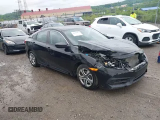 2017 Honda Civic LX z VIN 2HGFC2F52HH559400, wystawiony jako IAAI lot #42314972 z przebiegiem 110 890 mil mil oraz . Historia ofert i sprzedaży dostępna na DreamBid. Obrazek 1.